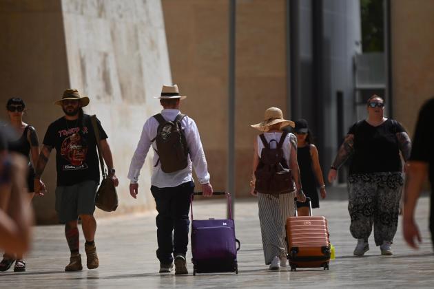 Hotel guests 'slept on the beach' amid 'nightmare' Valletta power outage