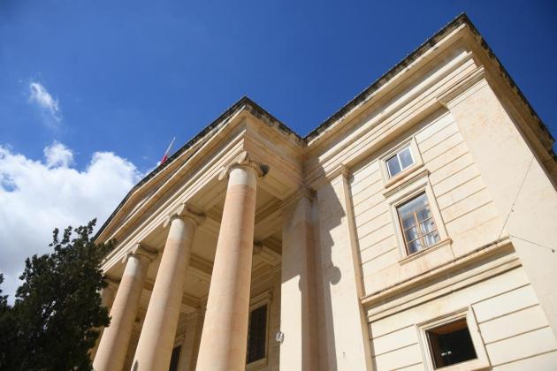 Appeal court replaces jail term for sex offender with probation