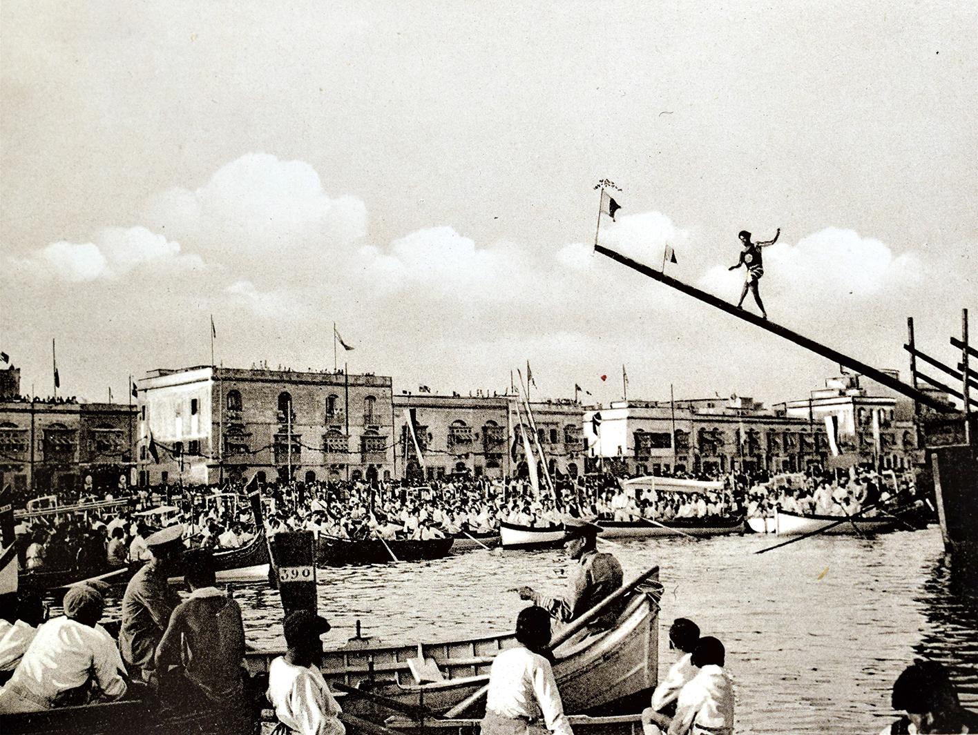 Geo F&uuml;rst included this 'ġostra' in Msida in one of his 1930s postcard series.