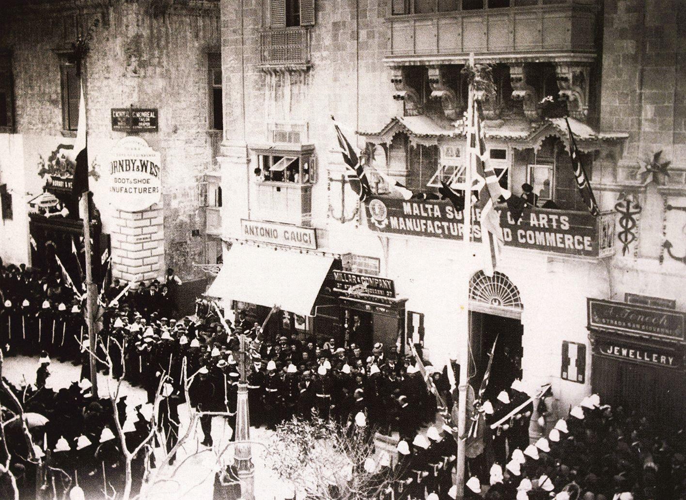 Headquarters of the Society of Arts, Manufacture and Commerce in Xara Palace, where the first archaeological display was held.