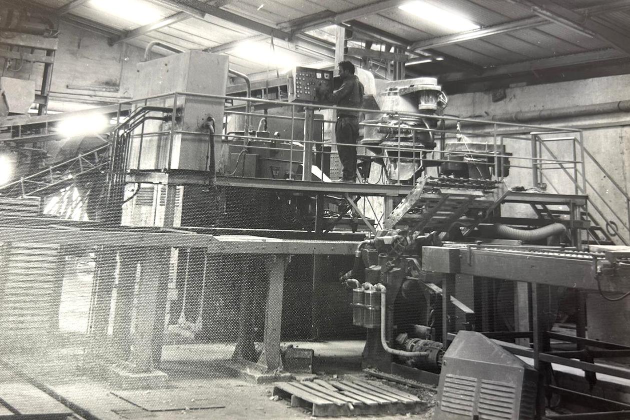 Two photos of the equipment Nazzareno ordered but was about to cancel before his wife Rose persuaded him to go ahead with the deal.