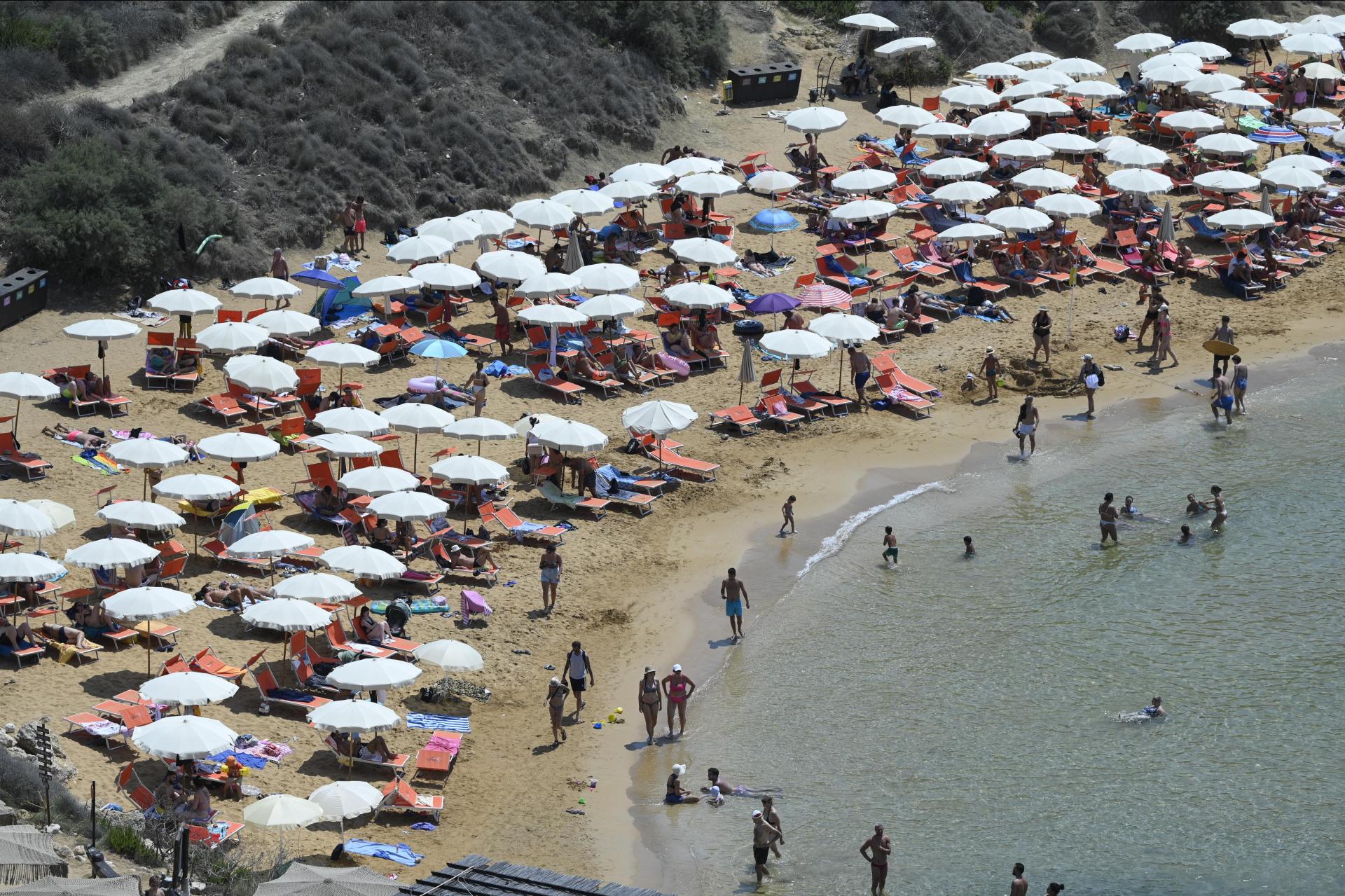 Crowds grow as summer season kicks in each summer. File photo: Matthew Mirabelli