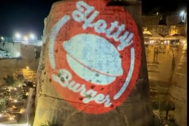 Burger joint apologises for ad on Valletta bastion, blames 'misunderstanding'