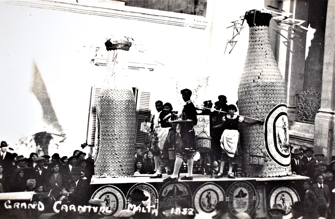 The Farsons float in the 1932 carnival parade postcard