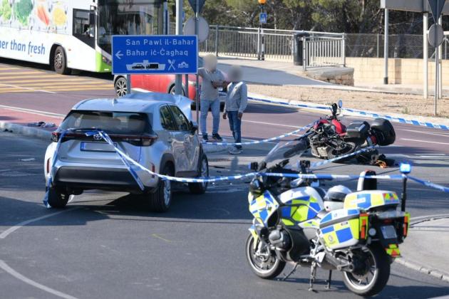 Motorcyclist hospitalised after Pembroke crash