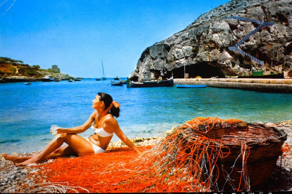 Xlendi in Gozo, in a postcard by SinetMalta.