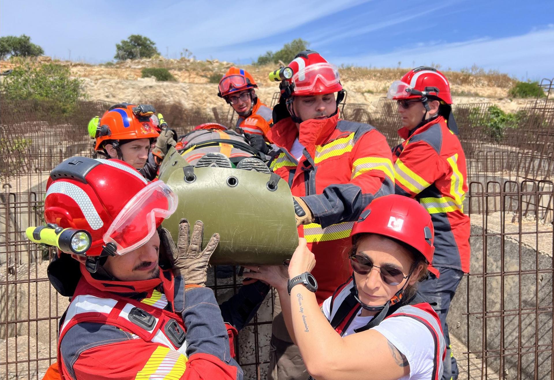 Once the team have been alerted to the location of the missing person, it is time to carry out a rescue.