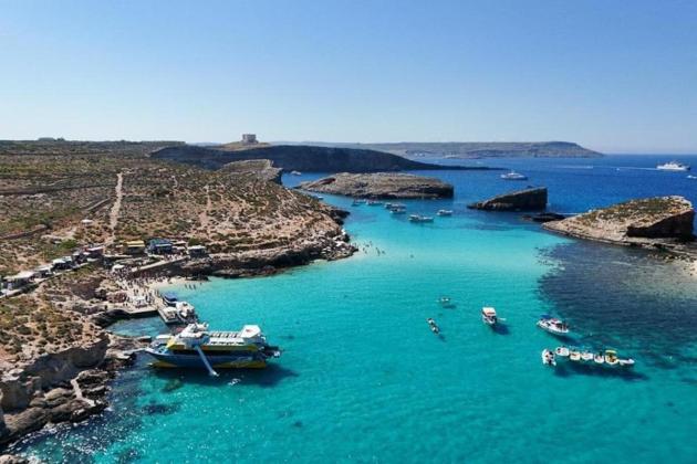 Visitors to the Blue Lagoon again limited to 4,000 per time slot