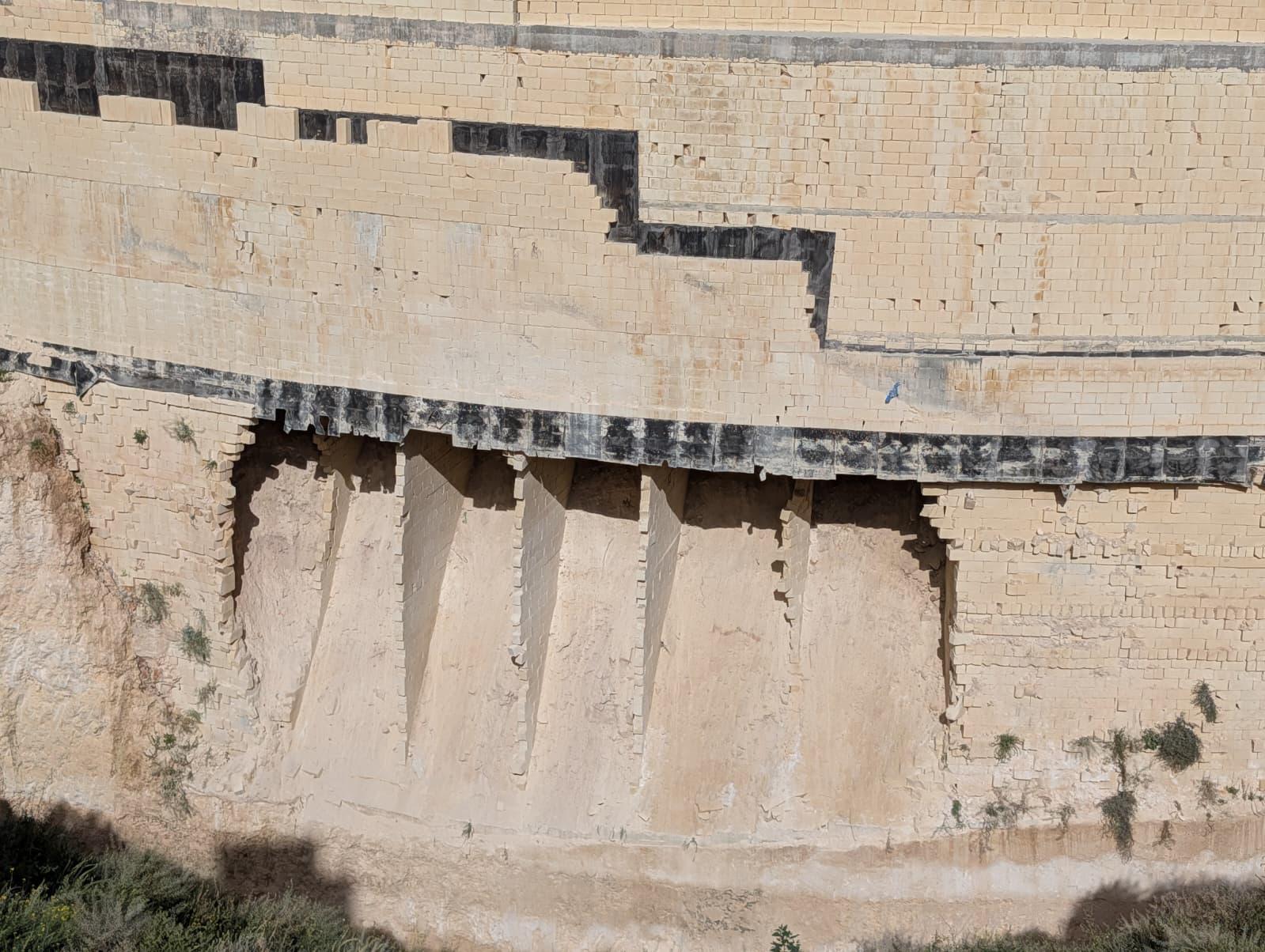 A close-up of the structural damage on site. Photo: Christian Sant Fournier.