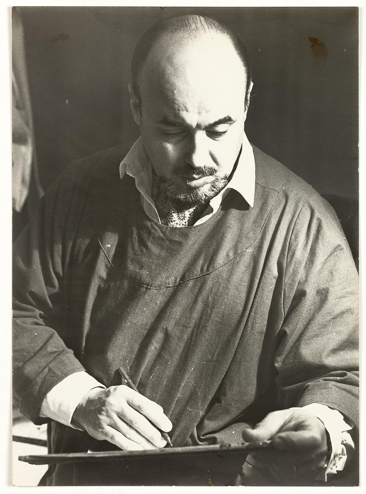 Cremona in his studio. Photo: courtesy of the Cremona Family Archives