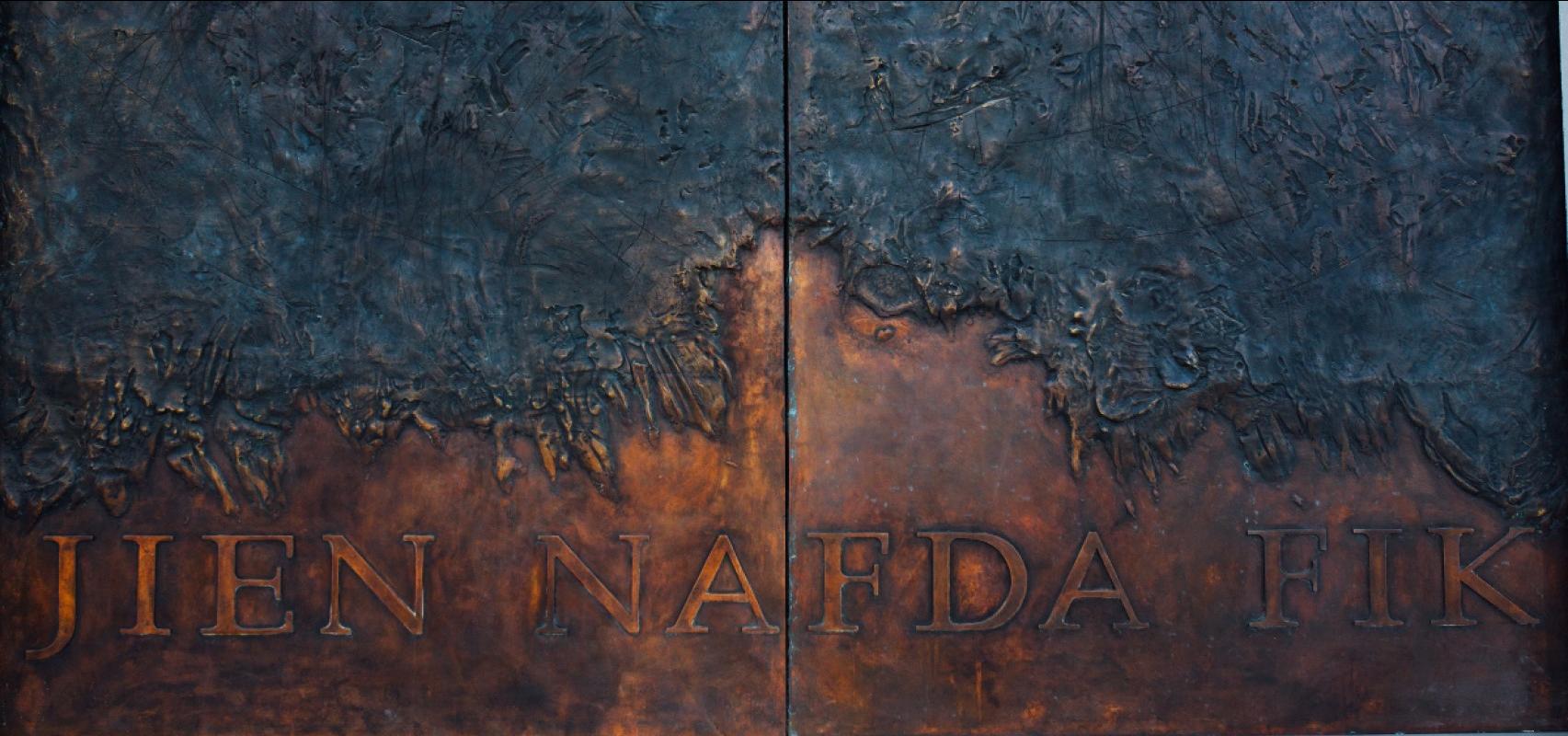 Across the bottom of the main door is the inscription ‘Jiena nafda fik’ (I trust in you).