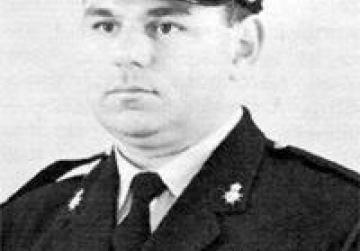 Ronnie Theuma in the uniform of a police inspector. Photo: Eddie Attard`s library.