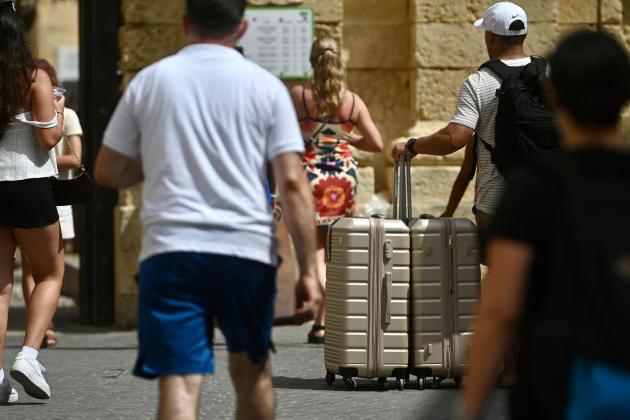PN calls for carrying-capacity plan as power cuts hit tourism
