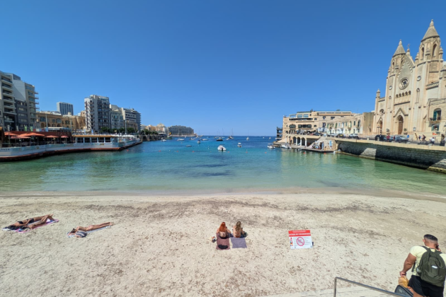 Health authorities lift swimming ban at Balluta Bay