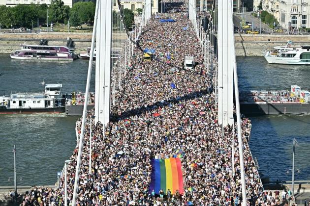 Hungary drops charges against organisers of banned Pride marches