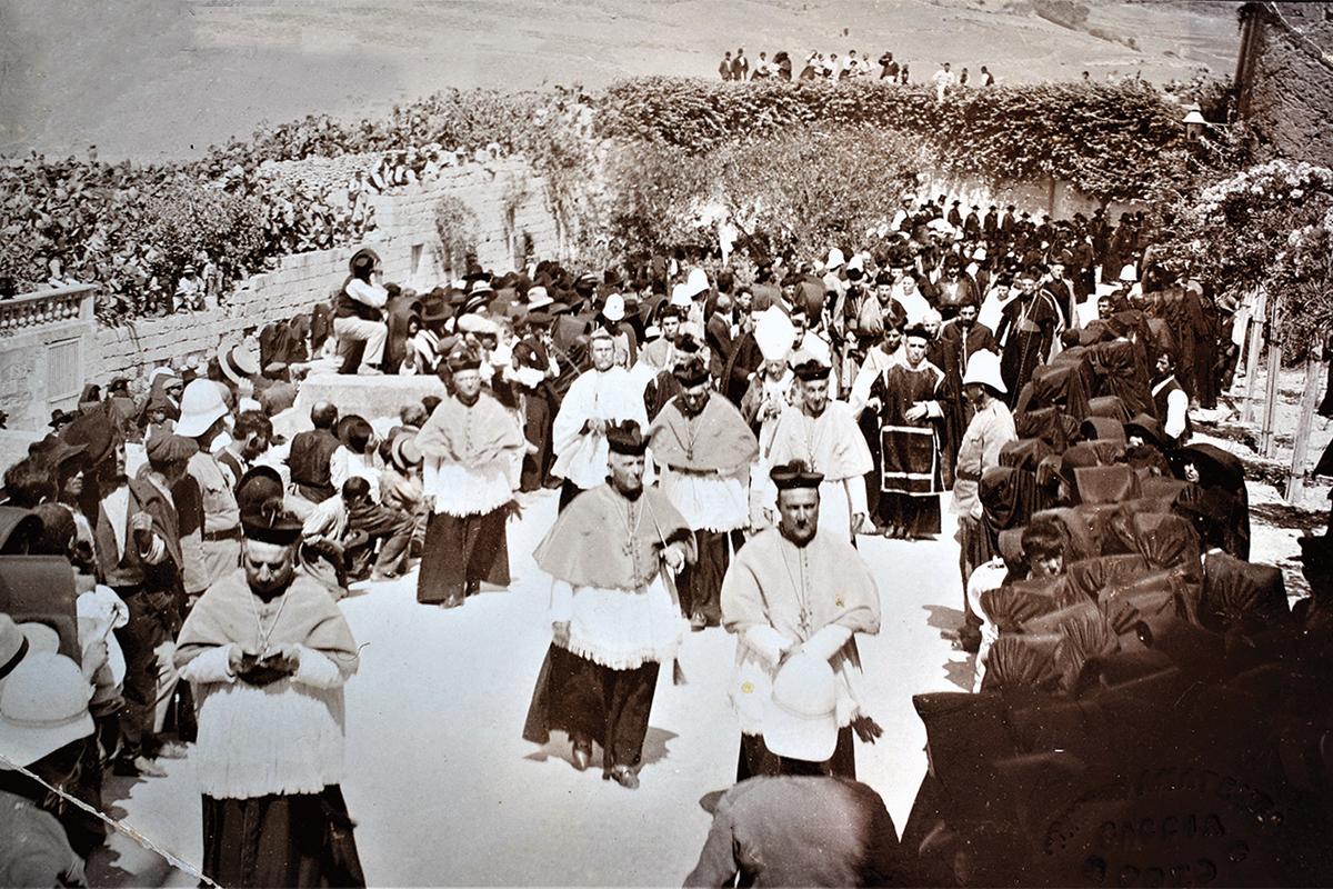 The funeral of Bishop Pietro Pace%2C 1914. Photo%3A Mikiel Farrugia