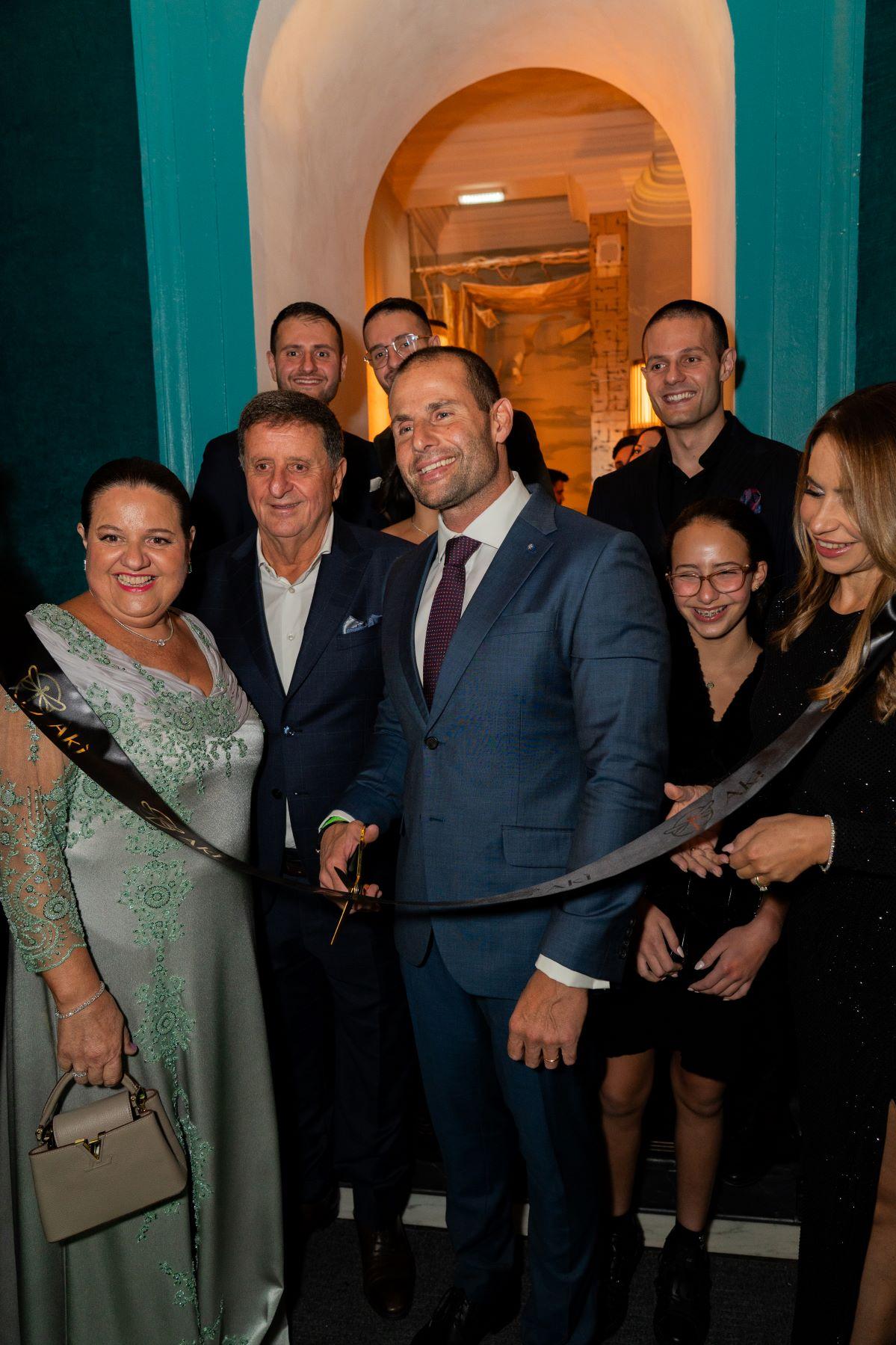 Prime Minister Robert Abela cuts the ribbon on the occasion of the restaurant&rsquo;s official opening.