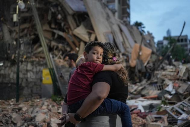 Watch: Venezuela twin quakes kill at least 164, topple buildings
