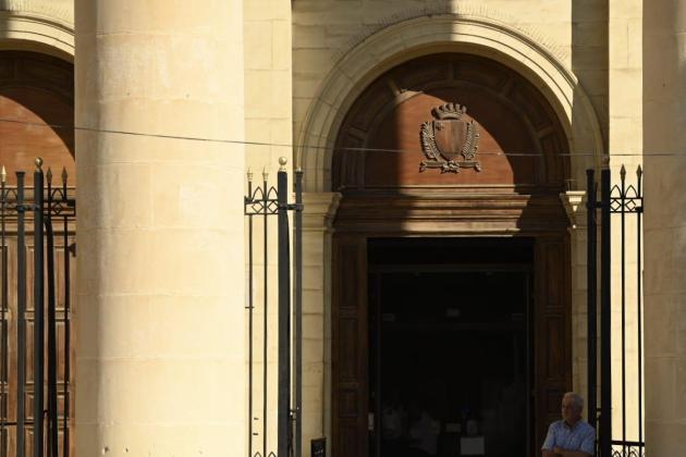 Man cleared of 1990s fraud after case forgotten for 24 years