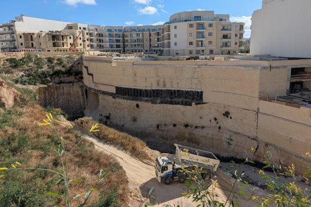 What went wrong at the Naxxar collapse site?