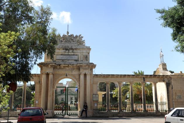 Nurses warn patients could die, escape from refurbished Mount Carmel garden