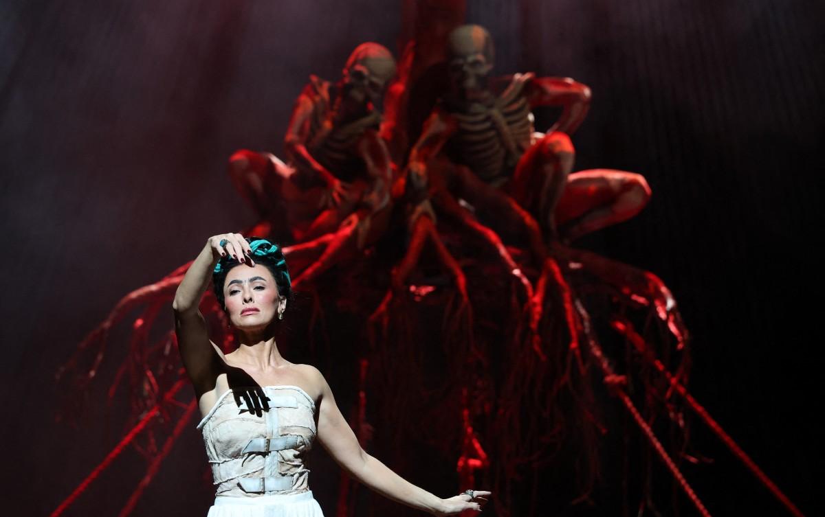Mezzo-soprano Isabel Leonard as Frida Kahlo in <em>El &Uacute;ltimo Sue&ntilde;o de Frida y Diego</em> at the Metropolitan Opera House in New York. Photo: Timothy A.Clary/AFP