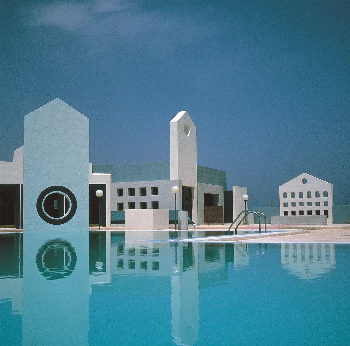 <em>Aquasun Lido, St Julians.</em> Photo courtesy of Richard England