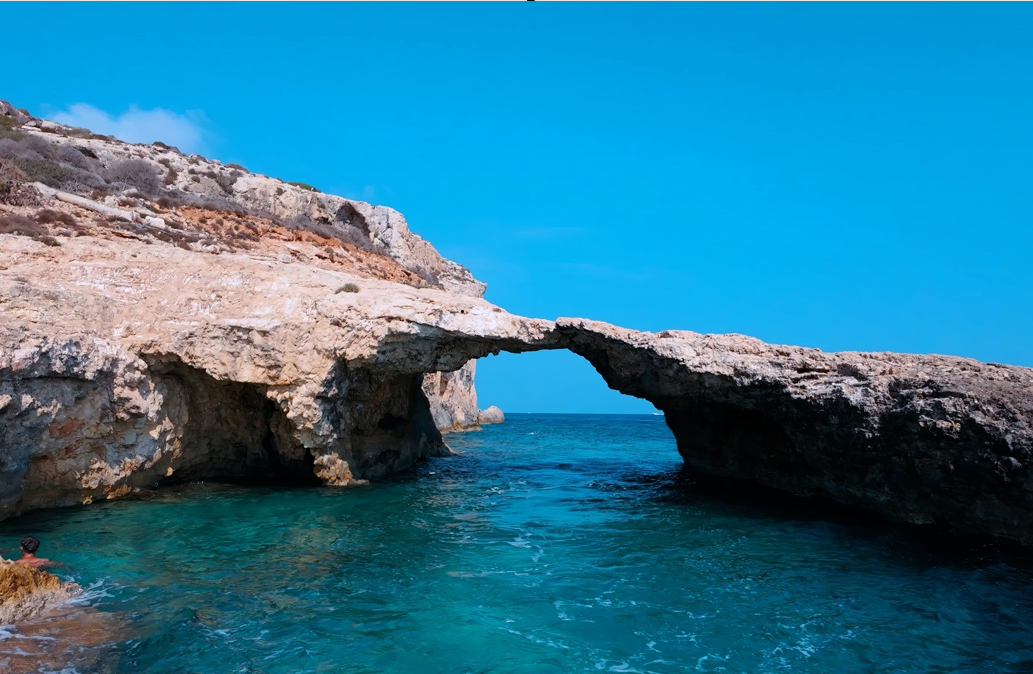 The natural arch which collapsed on Saturday, killing a tourist. Shutterstock photo.