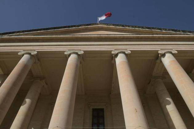 Identity thief spared jail after second court finds procedural errors