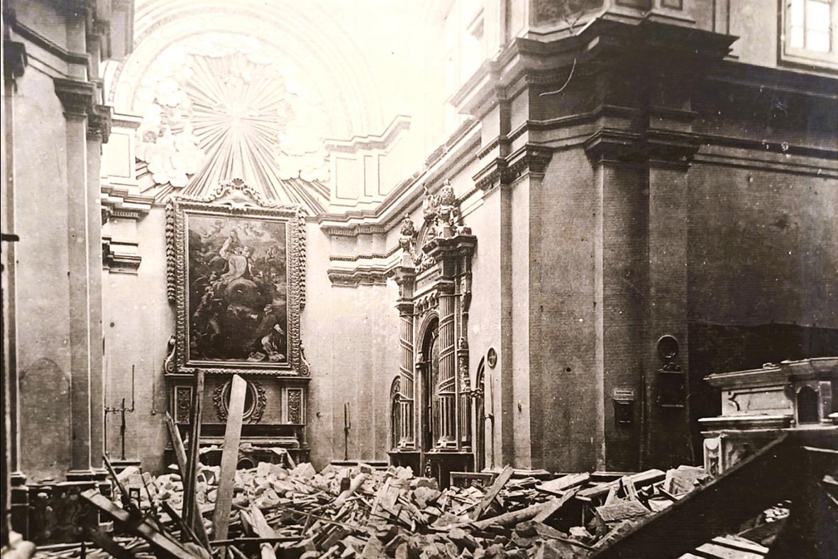 A 1924 postcard showing the debris and damage inside the church.