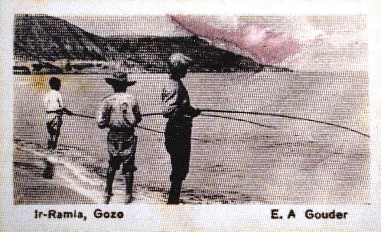 John Scerri&rsquo;s cigarette card of 'Ir-Ramla, Gozo', by Edward Alfred Gouder