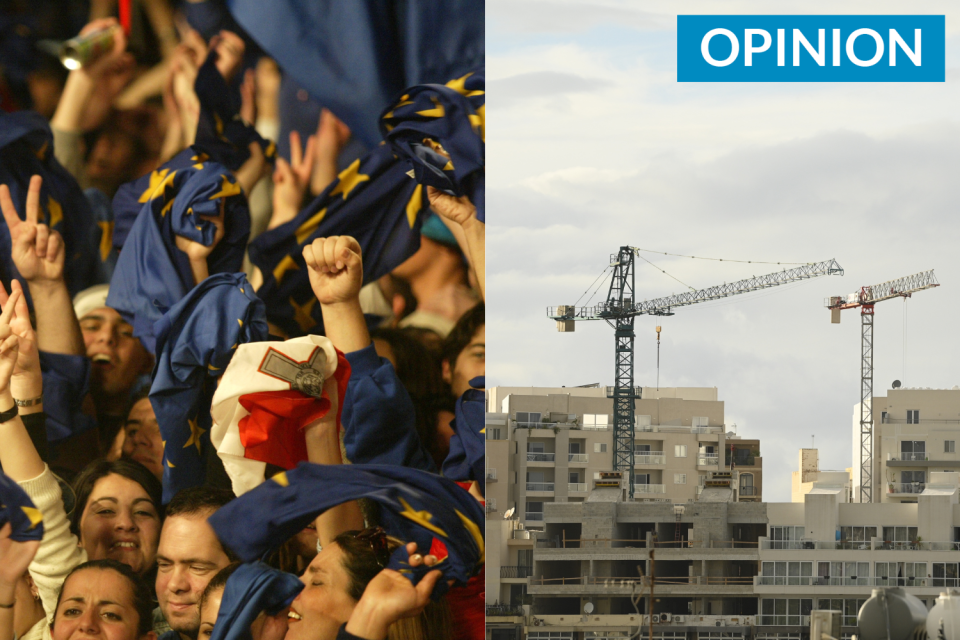 Pro-EU celebrations in 2003. The dream was soon shattered.