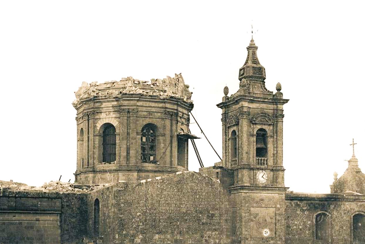Another 1924 postcard showing the dome after it collapsed.
