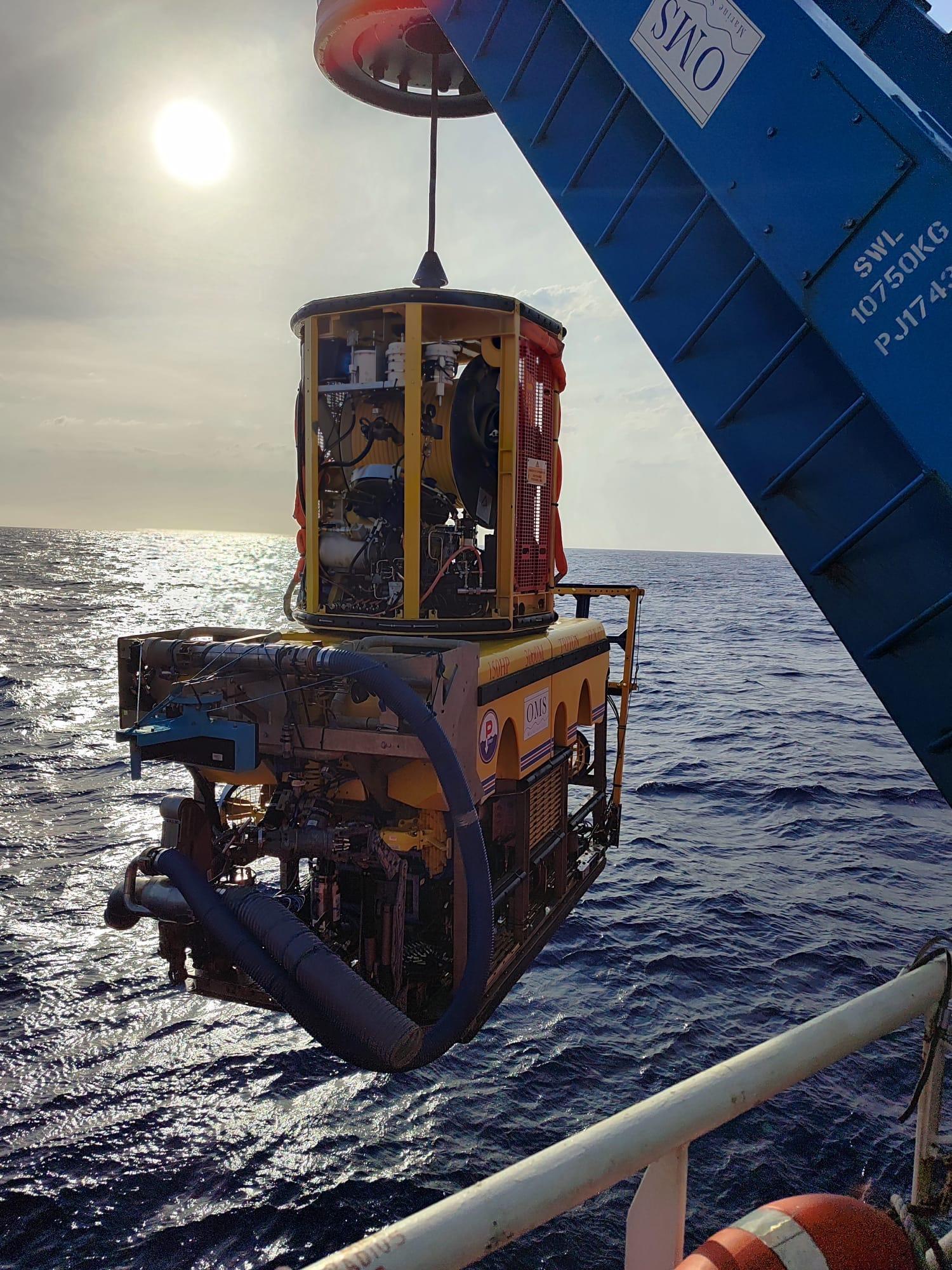 The rover used to detect items on the seabed.