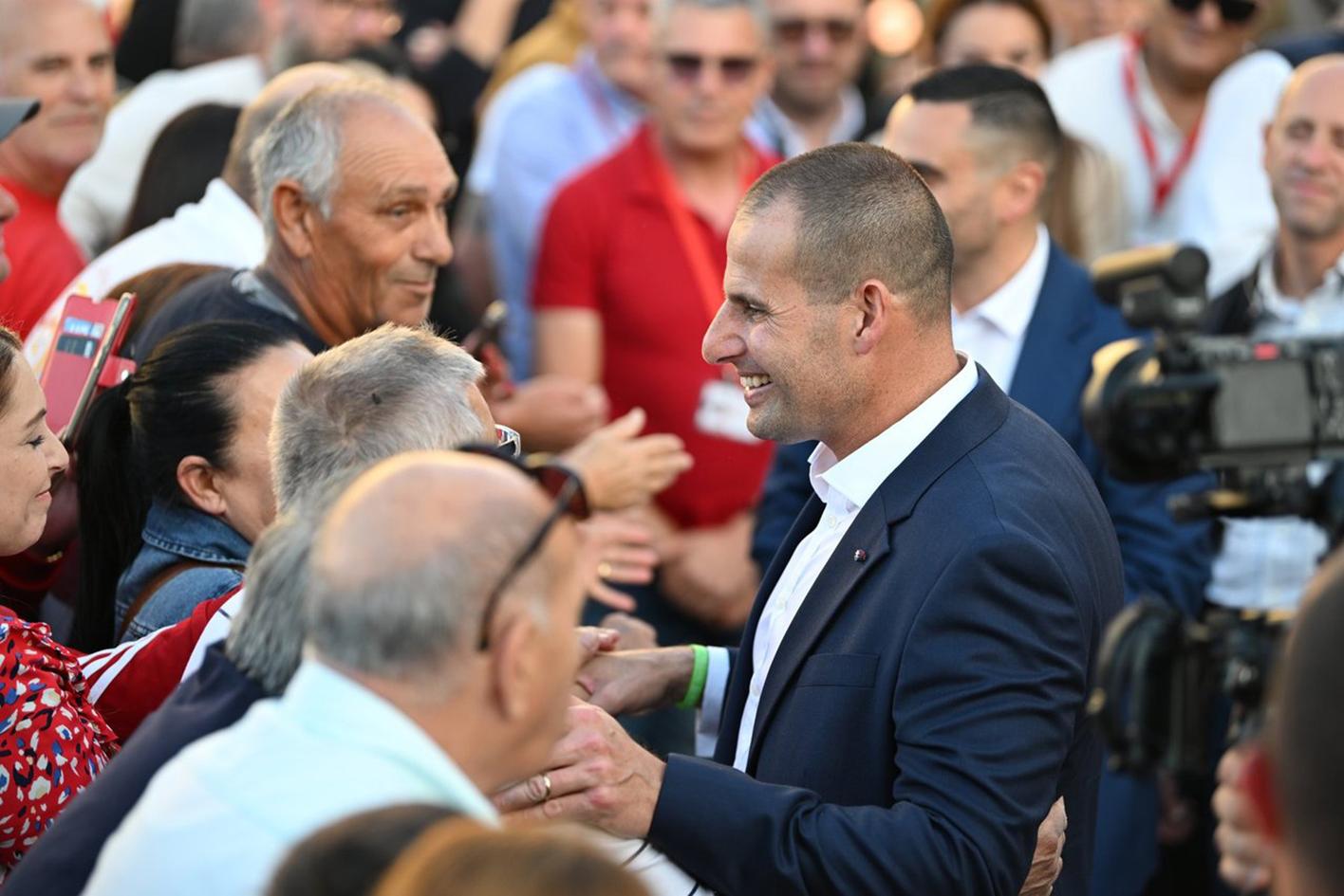 Robert Abela greeting well-wishers. Photo: Matthew Mirabelli