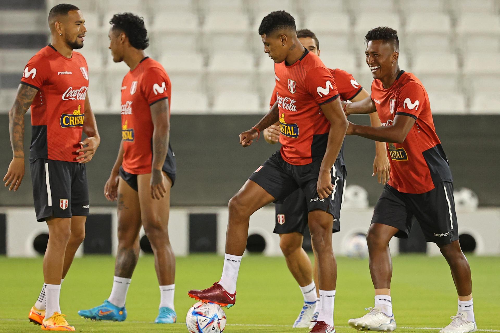 Australia New Zealand Peru Costa Rica Fight For Last Two World Cup Places