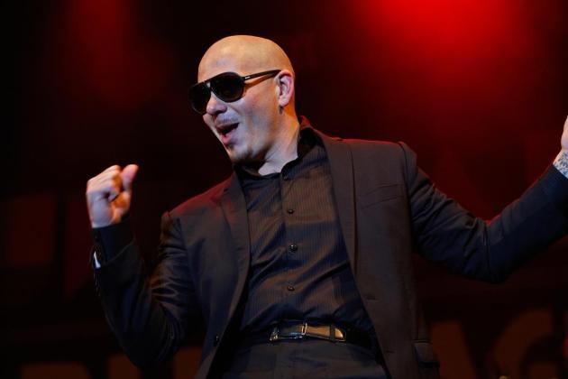 No cars allowed: 40,000 pitbull fans offered €15 shuttle bus